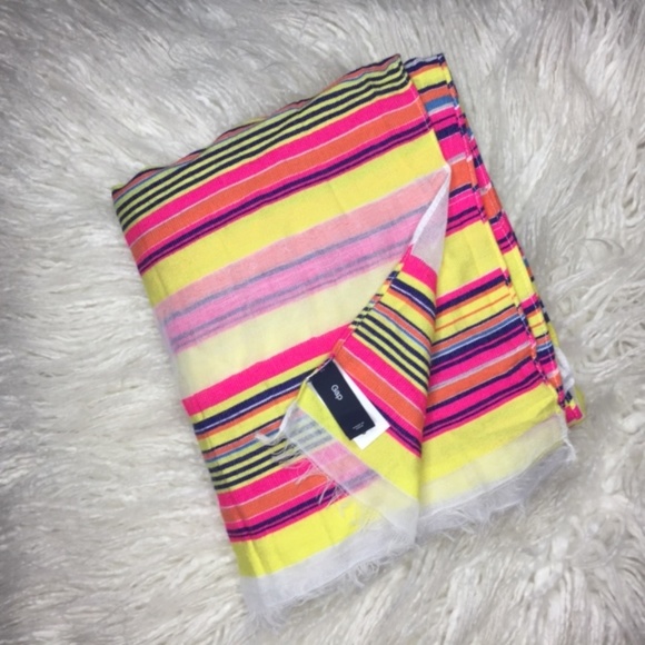 GAP Linen Blend Long Scarf - Picture 2 of 3